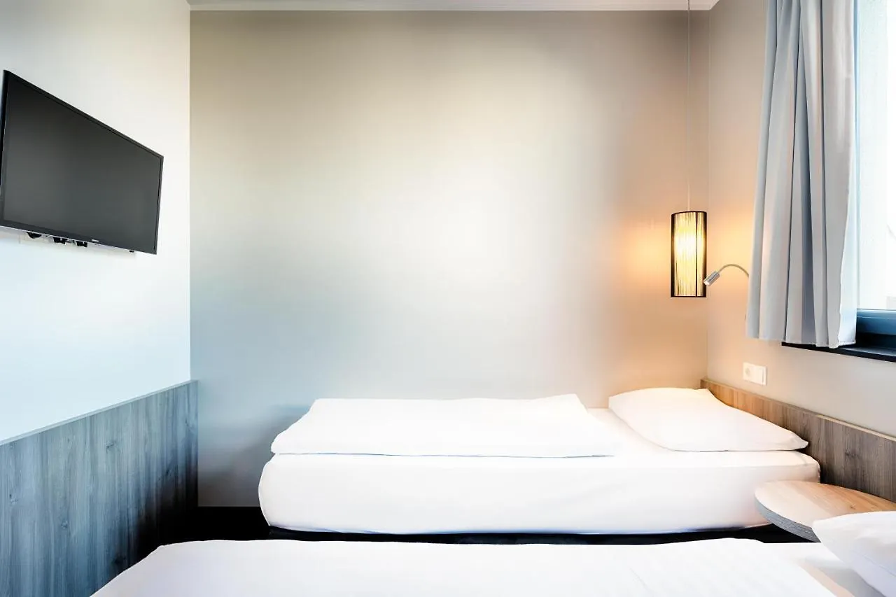 B&B Hotel Nuernberg-Plaerrer